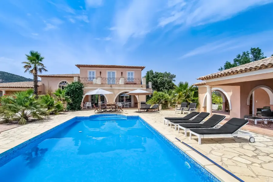 La Lanterne - Le Plan de la Tour Côte d Azur - TotaVilla